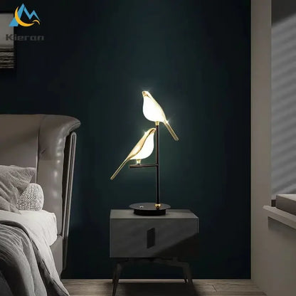 Decorbites™ Crow LED Stehlampen - Nordisch Minimalistisches Elster-Vogel-Tischlicht