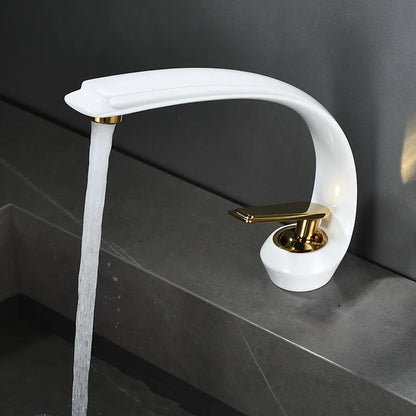 Decorbites™ Gold Schwarz Badezimmerarmatur Messing Waschbeckenmischer Hahn Einhebel Heiß Kalt Gebürstet Gold