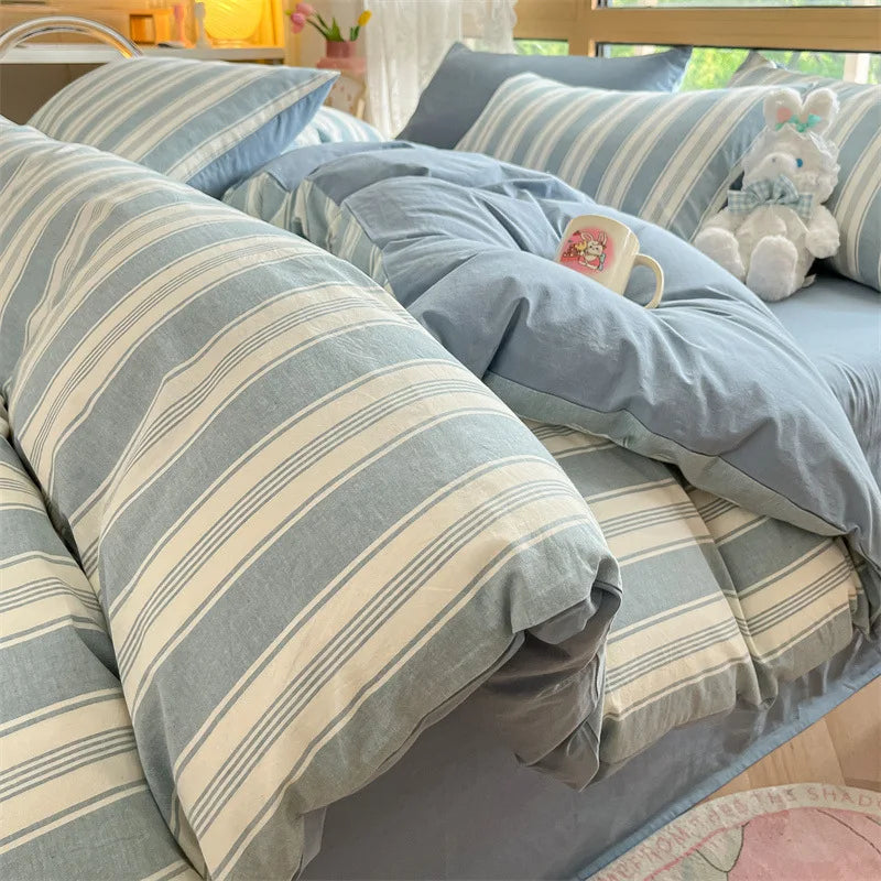 DecorBites™ Cozy Striped Cotton Bedding Set - Breathable & Soft Quilt Kit
