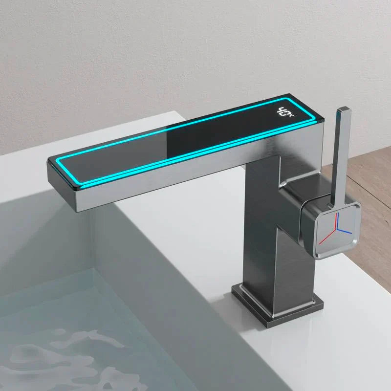 Decorbites™ Gun-Grau Digitales Display Beckenarmatur: Moderne Schwarze Badezimmer-Waschbeckenarmatur mit Temperaturanzeige