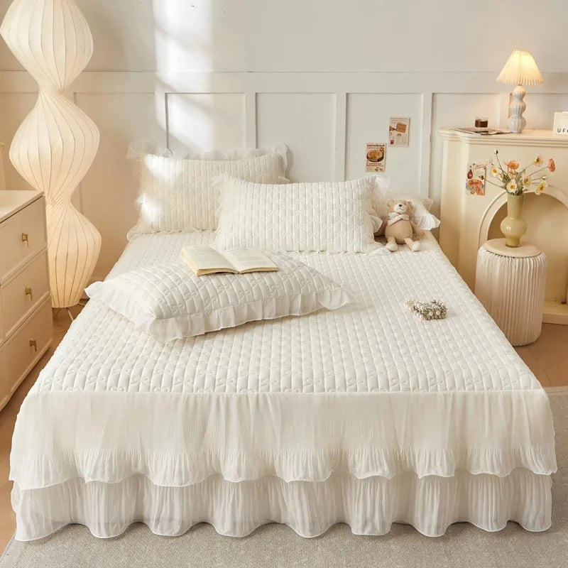Decorbites™ Spitzen-Volants-Kühlendes Bettrock-Set mit Kissenbezügen
