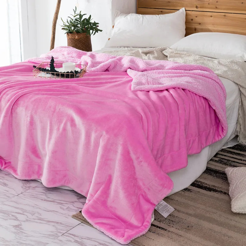 Decorbites™ Kuscheliges Plüschdecke: Weich, warm, leicht für Schlafzimmer & Sofa ganzjährig
