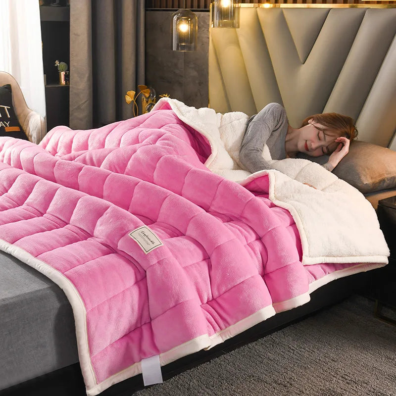 Decorbites™ Kuscheliges Korallen-Fleece 3-Lagiges Bettdecken für Herbst- & Winterwärme