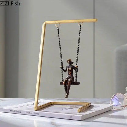 Decorbites™ Goldener Schaukel-Metallskulptur Schreibtisch-Dekoration - Moderne Heimdekoration