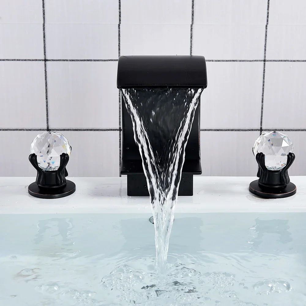 Decorbites™ Kristall-Wasserfall-Waschbeckenarmatur mit breitem Auslauf für Badezimmerwaschbecken – Heiß und Kalt
