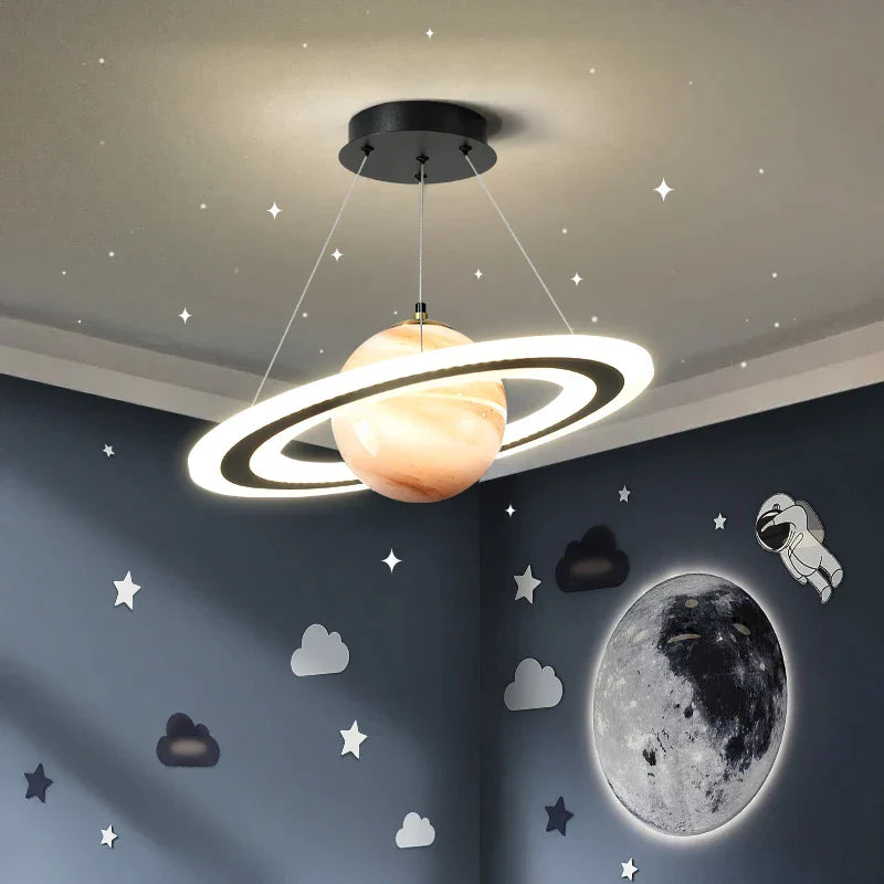 Decorbites™ LED-Acrylic-Planet-Hängeleuchte: Sternleuchter für Kinderzimmer, Wohnzimmer und Schlafzimmer