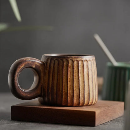 Decorbites™ Handgefertigte nordische Keramik-Tasse mit Ringgriff – Retro-Stil