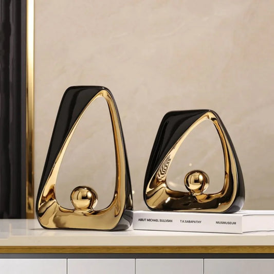 Decorbites™ Geometrische Dreiecke Goldener Ball Skelett-Skulptur: Abstrakte Wohnraumschmuck-Figur