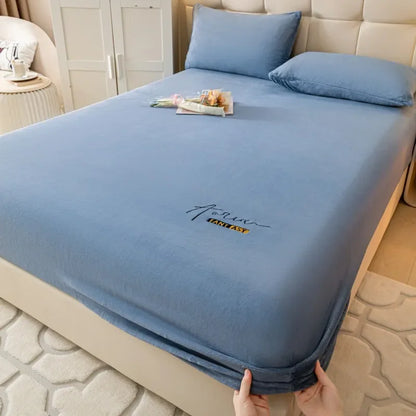 DecorBites™ Cozy Velvet Fitted Sheet: Thick Warm Bed Cover for Bedroom Living Room