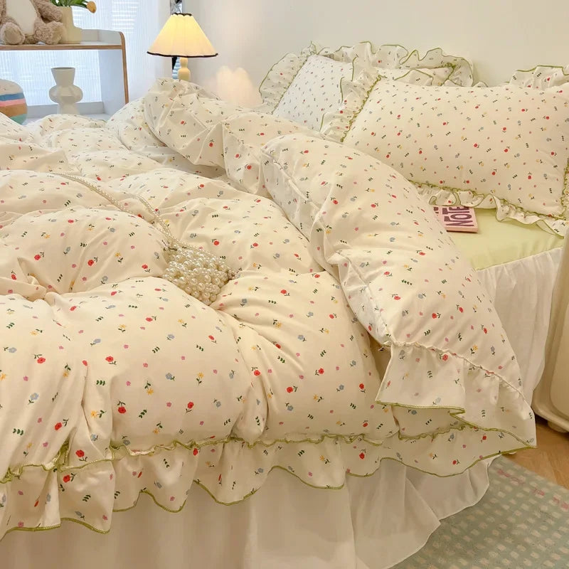 DecorBites™ Lace Bedding Set: Printed Design, Single Queen Size, Cozy Quilt Cover, Fitted Sheet, 2 Pillowcases