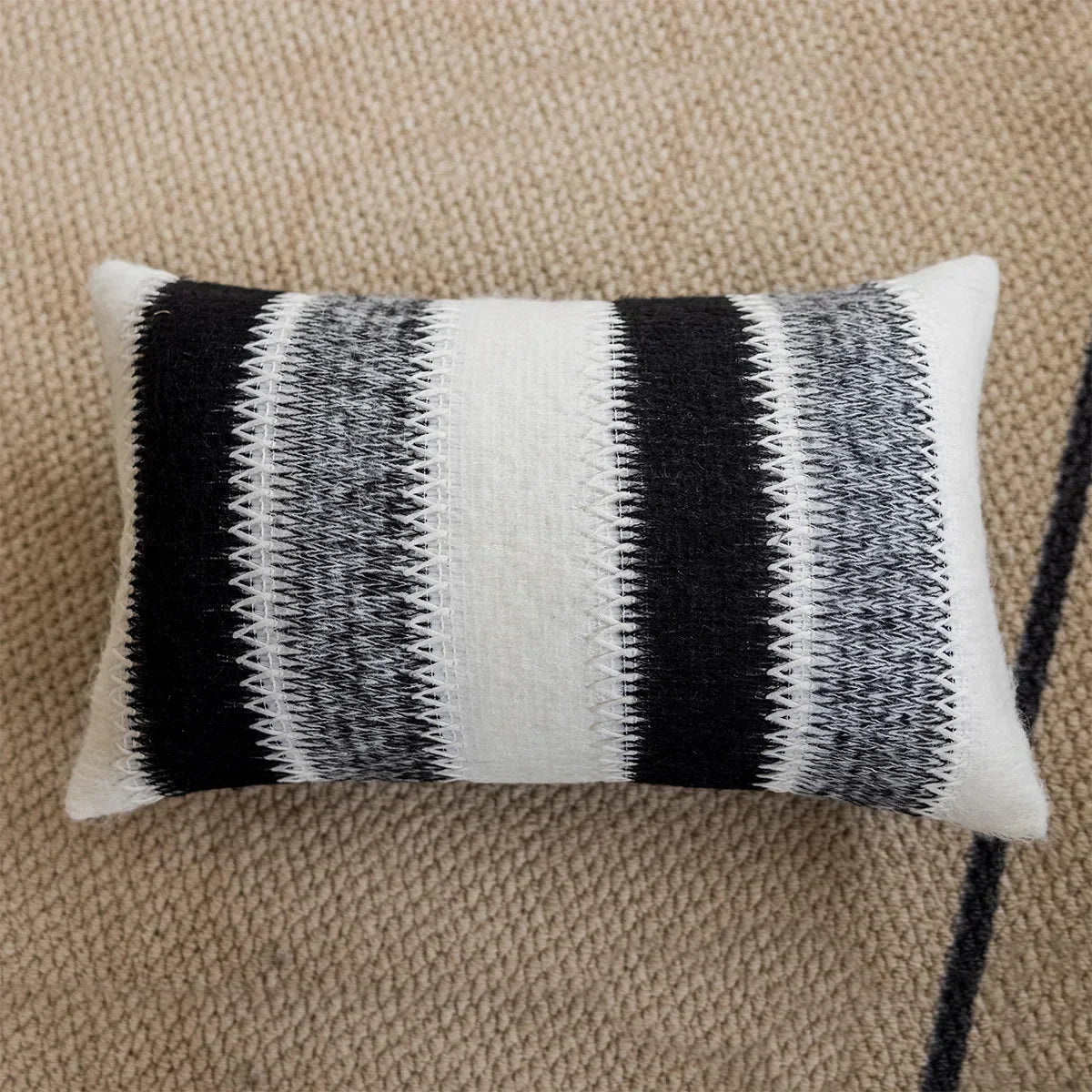 Decorbites™ Gestrickte Häkel-Kissenbezug Schwarz Grau Weiß Nordisch Einfach Luxuriös Kissenbezug