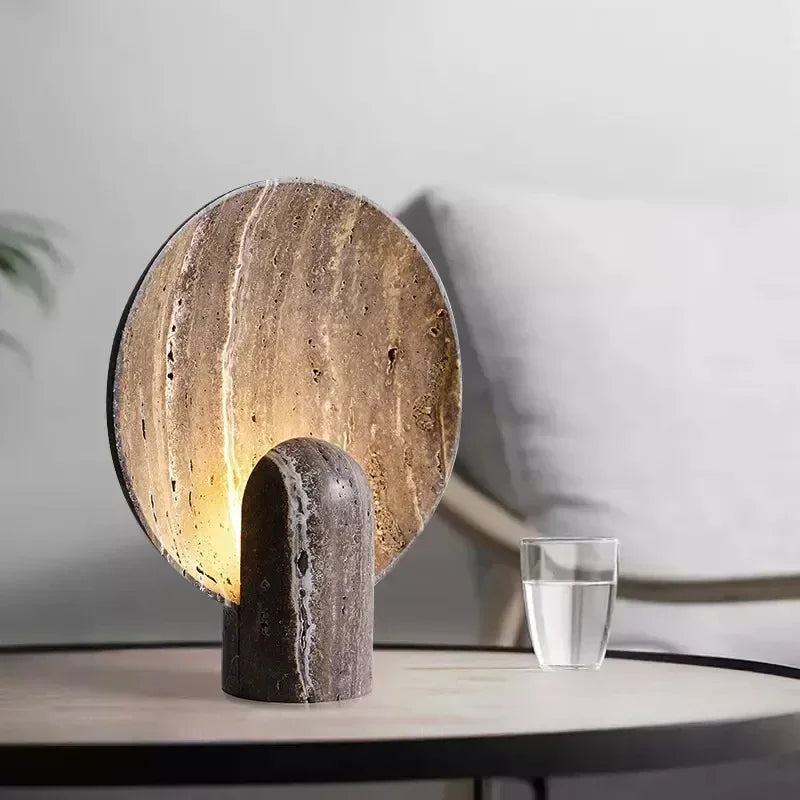 Decorbites™ Dunkler Travertin-Felsen LED-Harz-Tischleuchte – Modernes minimalistisches Wohnaccessoire