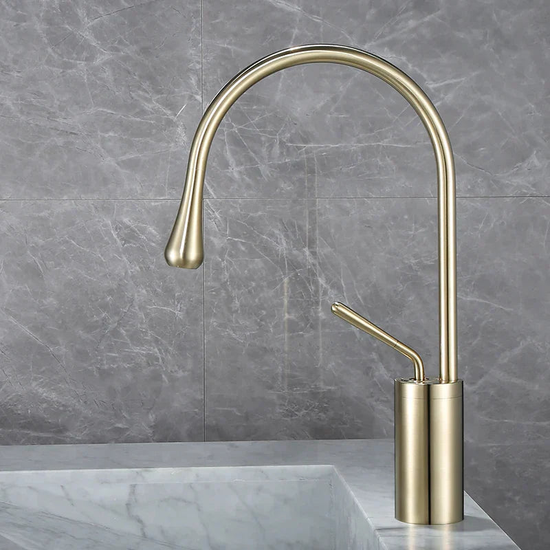 Decorbites™ Gebürsteter Gold Waschbeckenarmatur Heiß Kalt Schwarz Spüle Küche Schwenkbar Wasserhahn