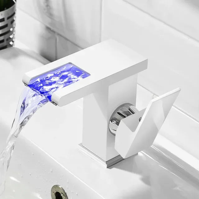 Decorbites™ LED-Wasserfall-Waschtischarmatur - Einhebelmischtapfen in Weiß, Schwarz oder Chrom