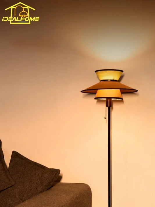 Decorbites™ Französisches Design Vertikale Stehlampe für Gemütliche Wohnräume