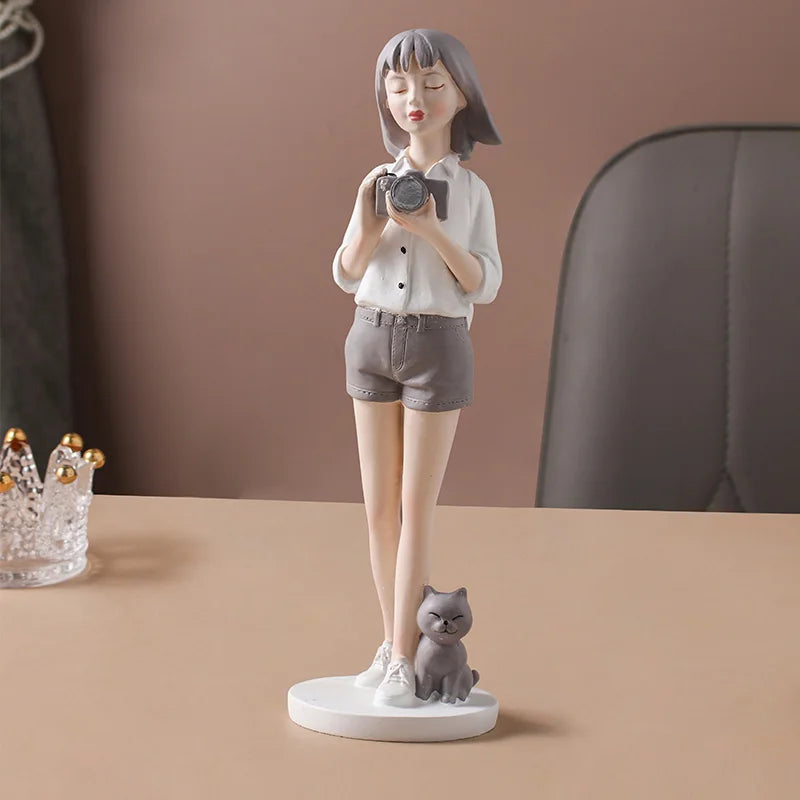 Decorbites™ Kawaii-Mädchen-Figurine-Skulptur für Raumdekoration und Schreibtischaccessoires