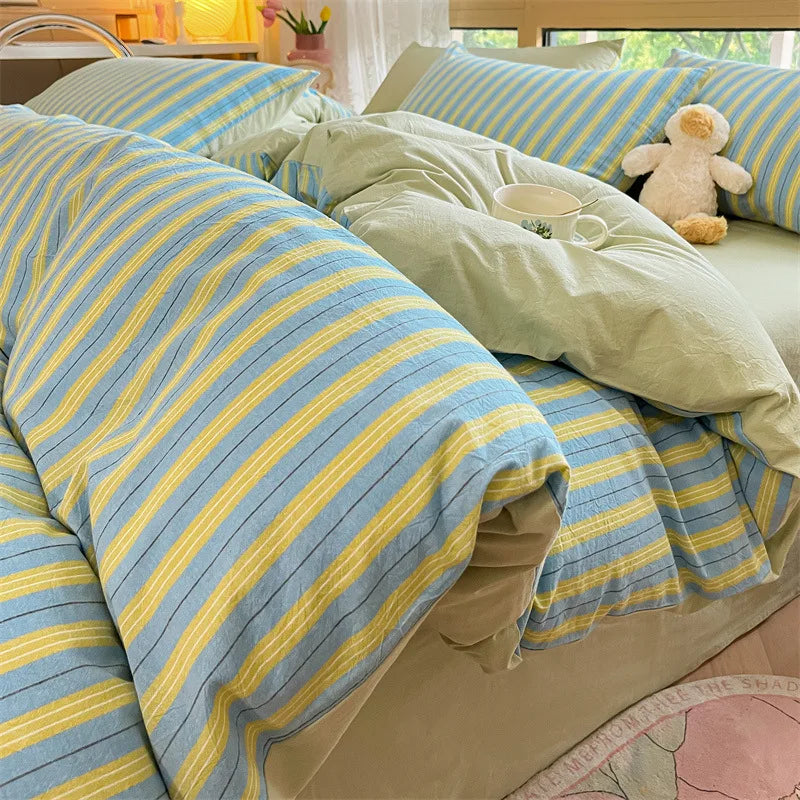 DecorBites™ Cozy Striped Cotton Bedding Set - Breathable & Soft Quilt Kit