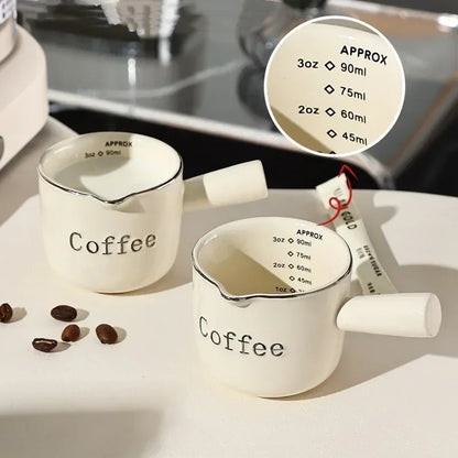 Decorbites™ Espressomaßbecher mit Skala, Milchkanne und Latte-Mixer