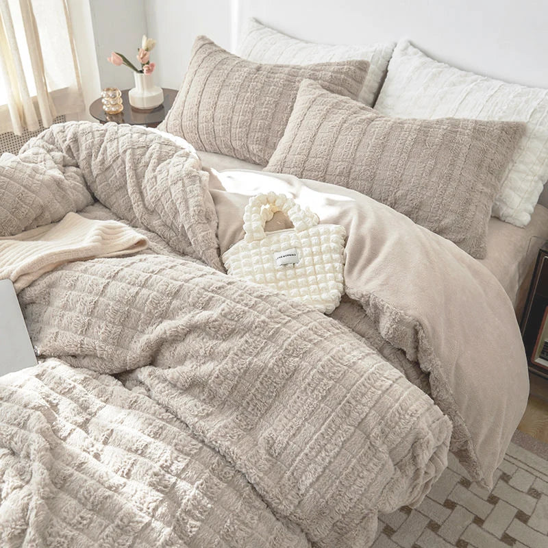 Decorbites™ Kuscheliges Kaninchenvelours Bettwäsche-Set Queen für Herbst/Winter