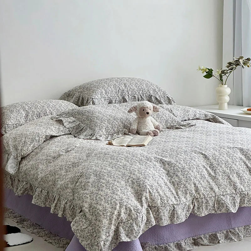 Decorbites™ Koreanische Blumen-Spitzenbettwäsche: Luxuriöse weiche Steppdecke für Queen- und King-Größe, atmungsaktive Heimdekoration