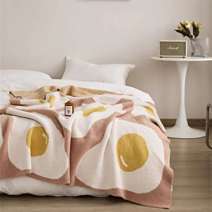 Decorbites™ Süße pochiertes Ei Kuscheldecke - Kawaii gebratenes Ei Muster gemütliche Strickdecke für Wohnzimmer und Schlafzimmer