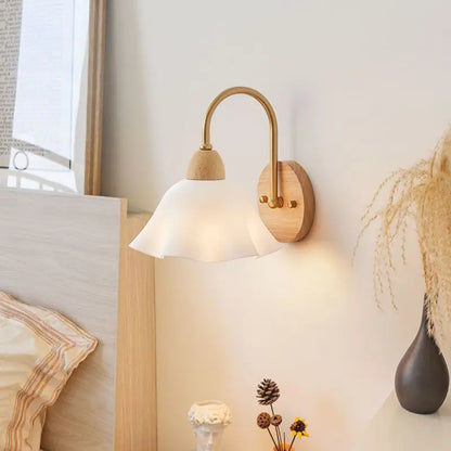 Decorbites™-Creme-LED-Holzblumen-Wandlampe, moderne Nachttischleselampe für das Schlafzimmer