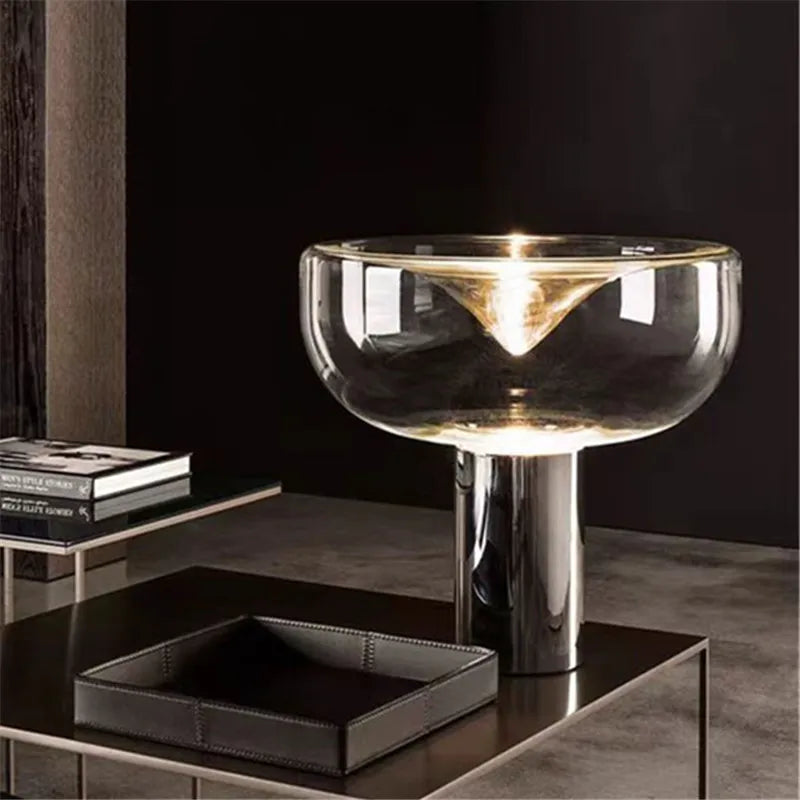 Decorbites™ Aella Tischleuchte: Elegante klare Glas-Luxus-Kunst-Schreibtischlampe für Büro, Schlafzimmer und Eingangsbereich