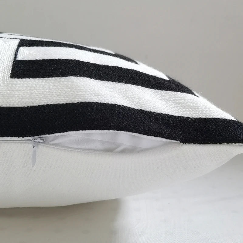 Decorbites™ Geometrisches Stickerei Kissenbezug 45x45 cm Schwarz Grau Weich Gemütlich für Heimdekoration