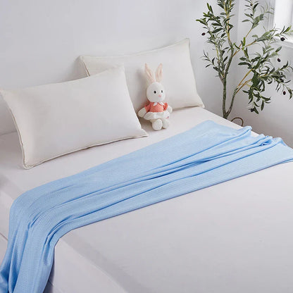 DecorBites™ Bamboo Fiber Summer Quilt - Lightweight & Breathable Diamond Grid Blanket