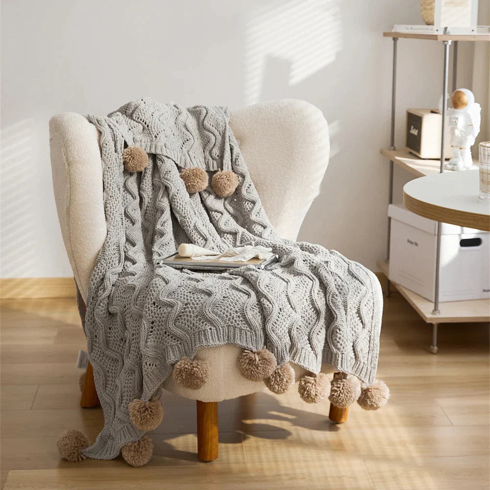 Decorbites™ Elegante Chenille-Pompom-Wurfbettdecke