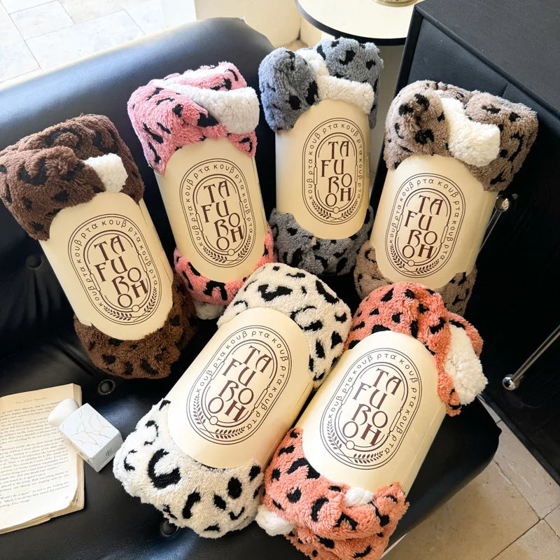 Decorbites™ Leopard-Muster-Doppellagige Woll-Decke – Unwiderstehlich Weich & Warm