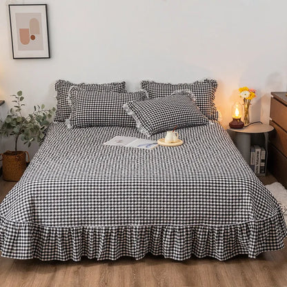 Decorbites™ Baumwoll-Karosé-Streifen-Rüschen-Bettwäsche-Set mit Spitzenakzenten