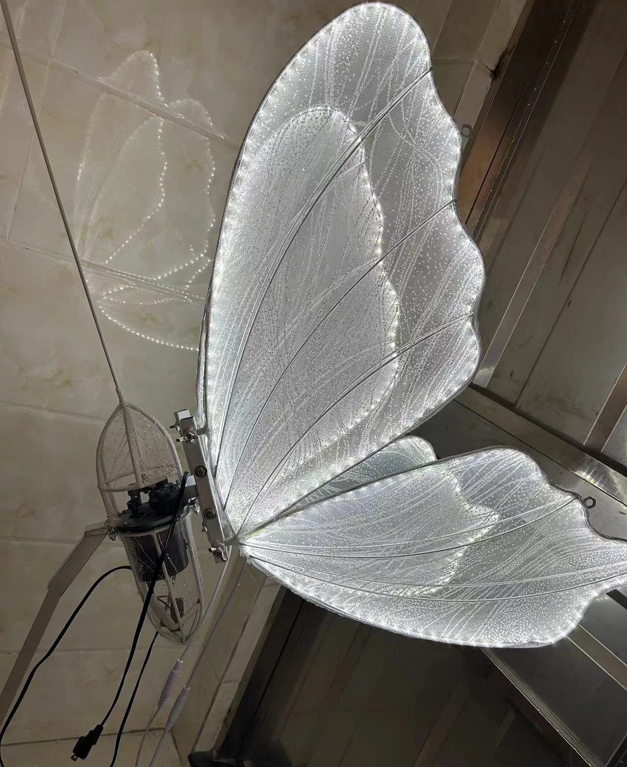 Decorbites™ LED-Schmetterlingsflügel-Spitzen-Hängeleuchten für romantische Dekoration und Partyleuchten