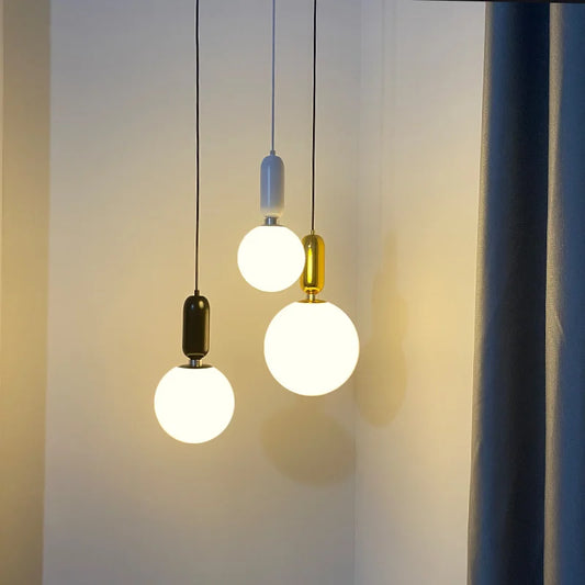 Decorbites™ Glasball-LED-Kronleuchter für moderne Wohnräume