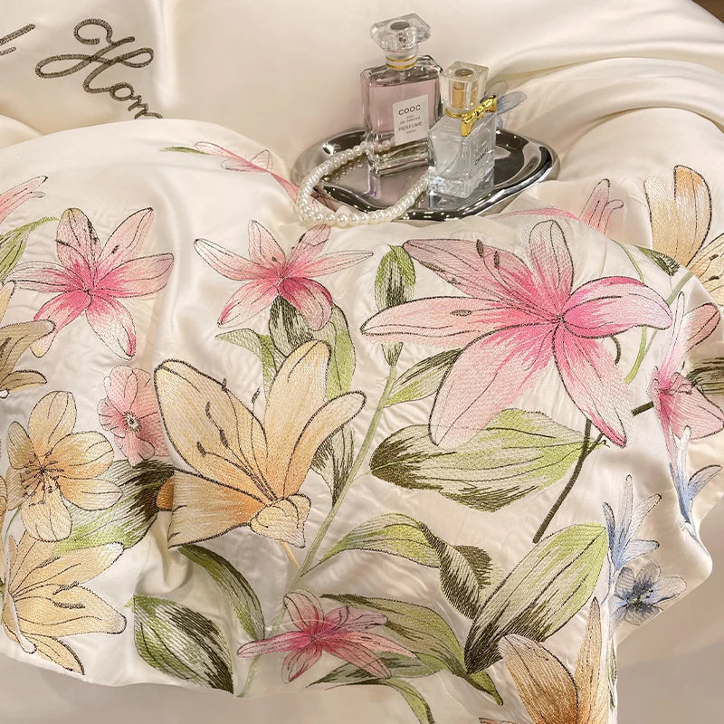 Decorbites™ Blumen-Stickerei Seidenbettwäsche-Set mit Steppdeckenbezug und Spannbettlaken