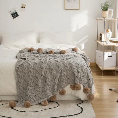 Decorbites™ Elegante Chenille-Pompom-Wurfbettdecke