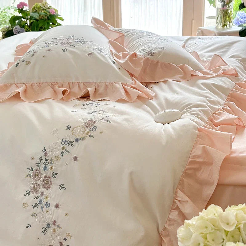 Decorbites™ Koreanische Prinzessin Spitzen-Volants-Blumen-Stickerei-Bettwäsche-Set mit 100% Baumwollqualität.