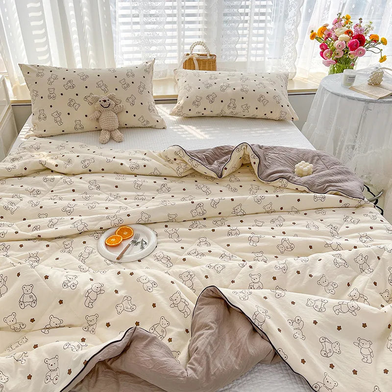 DecorBites™ Double Layered Soya Fibre Filling Quilt: Soft, Breathable, Grade A Maternal and Child Comforter