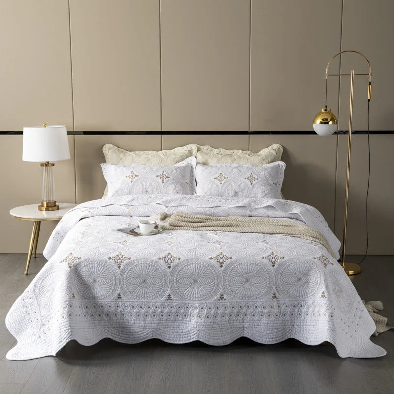 Decorbites™ Goldstickerei Baumwolle Boho-Steppdecke-Set - 3-teilig mit Überzug & Kissenbezug