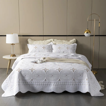 Decorbites™ Goldstickerei Baumwolle Boho-Steppdecke-Set - 3-teilig mit Überzug & Kissenbezug