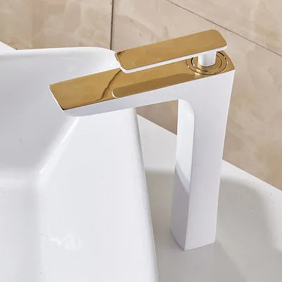 Decorbites™ Waschtischarmatur: Schwarz/Weiß Messing-Mischbatterie, Badezimmer-Waschbecken-Wasserhahn, Warm & Kalt.