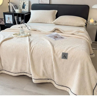 Decorbites™ Kuschelweiches Baumwoll-Samt-Plüschdecke: Luxuriös weich und warm leichte Decke