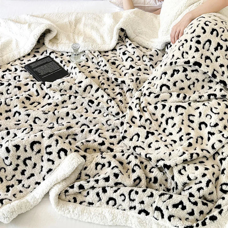 Decorbites™ Leopard-Muster-Doppellagige Woll-Decke – Unwiderstehlich Weich & Warm