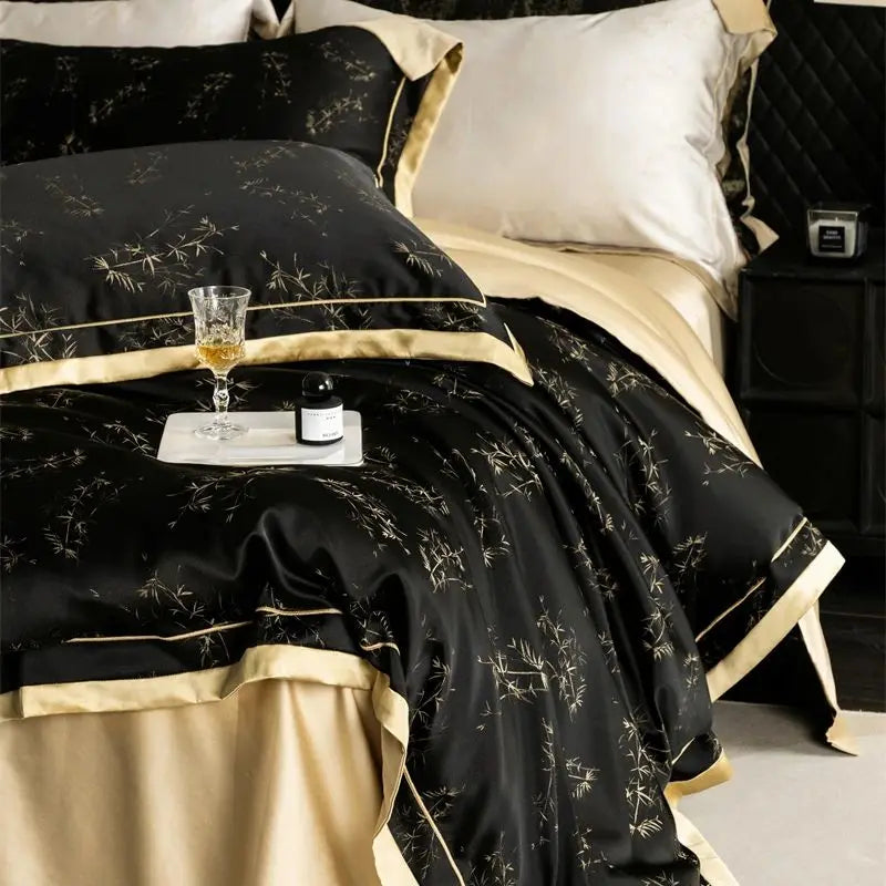 DecorBites™ Luxe Eucalyptus Bedding Set in Black/Gold - Silky Soft & Skin-friendly