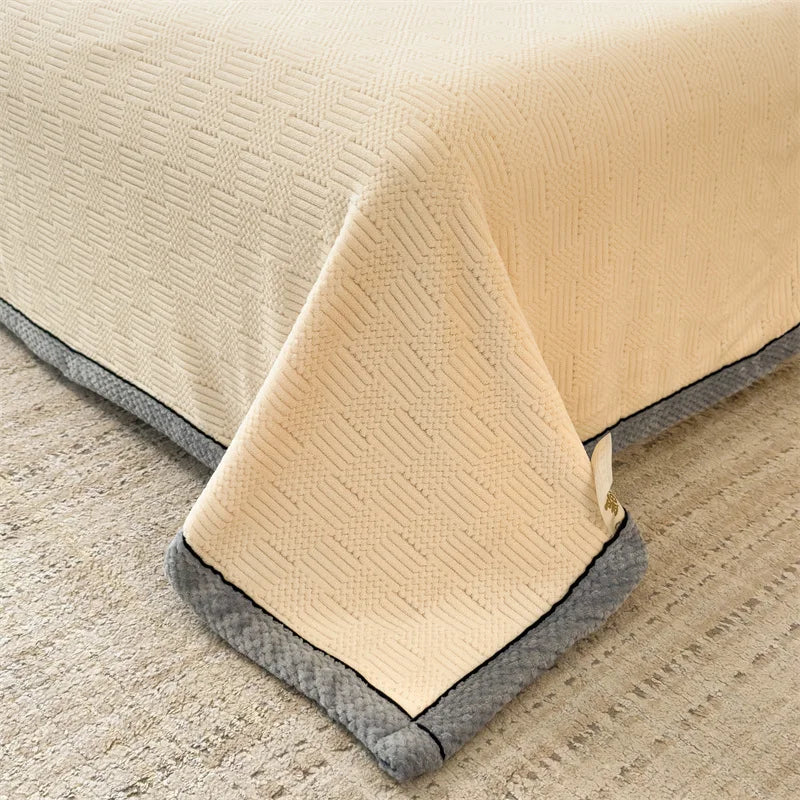 Decorbites™ Gemütliche Geschnitzte Samtdecke | Warm, Weich & Atmungsaktiv | Herbst Winter Sofabett Überwurf