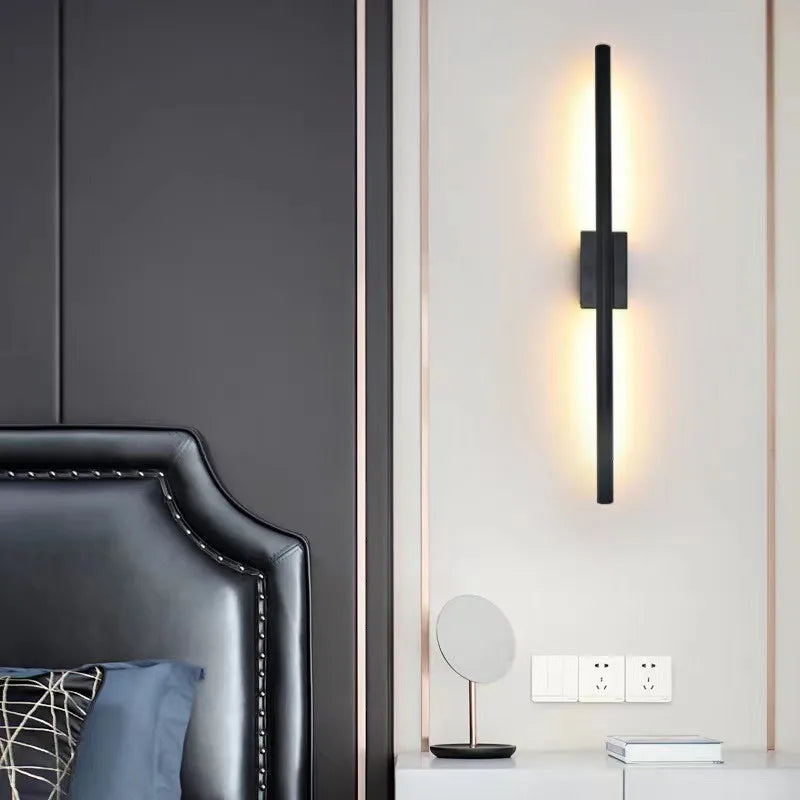 Decorbites™ Lineares Rohr-LED-Wandleuchte Oben-Unten-Licht Schwarz-Gold Wandlampe