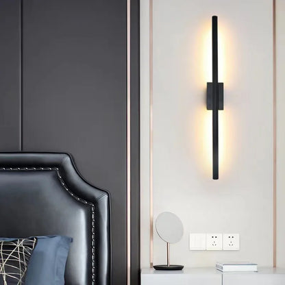 Decorbites™ Lineares Rohr-LED-Wandleuchte Oben-Unten-Licht Schwarz-Gold Wandlampe