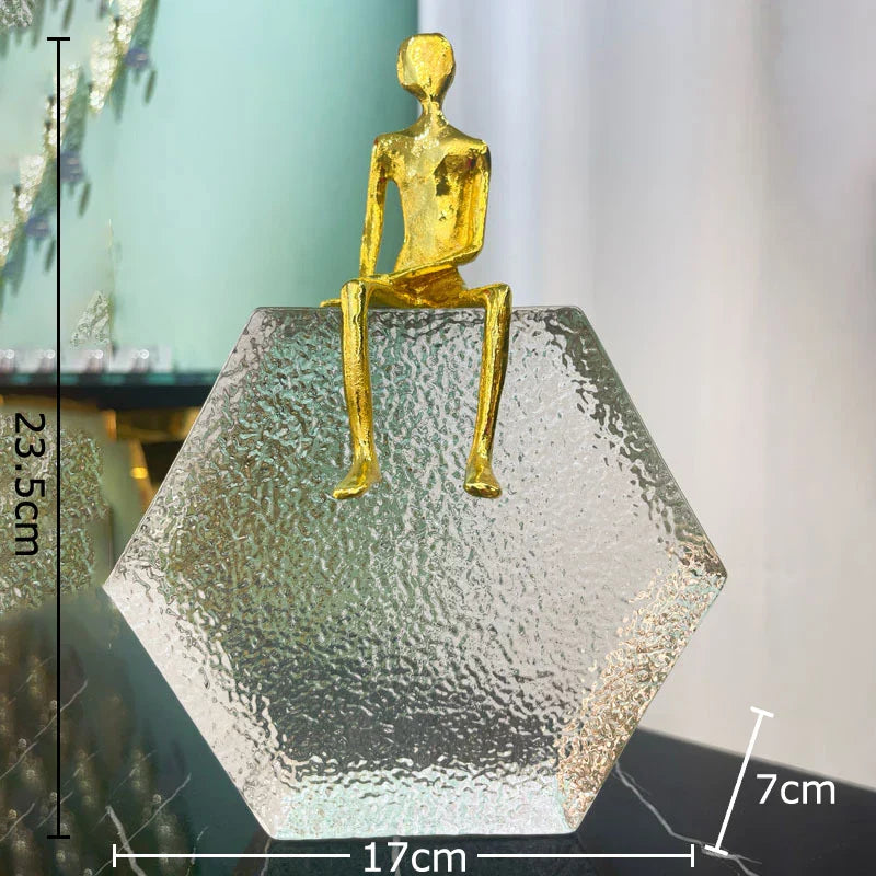 Decorbites™ Goldene Figuren-Skulptur: Moderne Schreibtisch-Dekoration für Raumästhetik