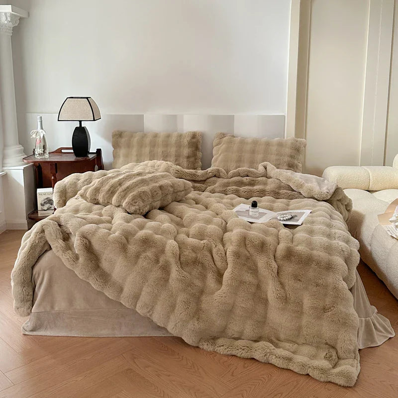 Decorbites™ Deluxe Kunstkaninchenfell-Bettwäsche-Set: Weiches Samt, Plüschige Wärme für den Winter