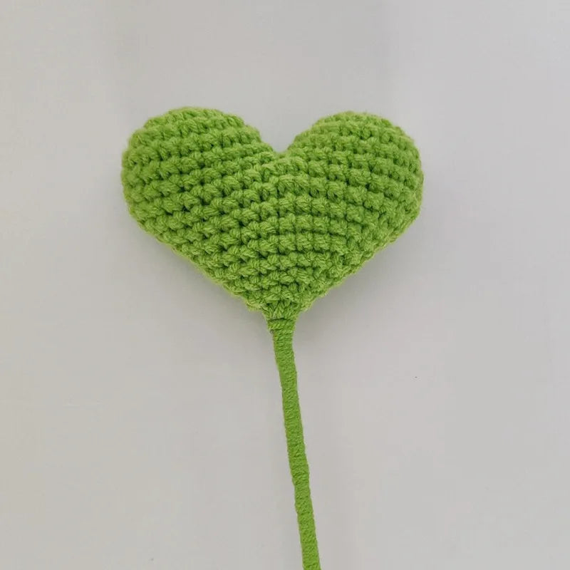 Decorbites™ Herzförmiges gehäkelter Blumenstrauß - Handgefertigte Hochzeits- und Wohnraumausstattung & Familien-Geschenk